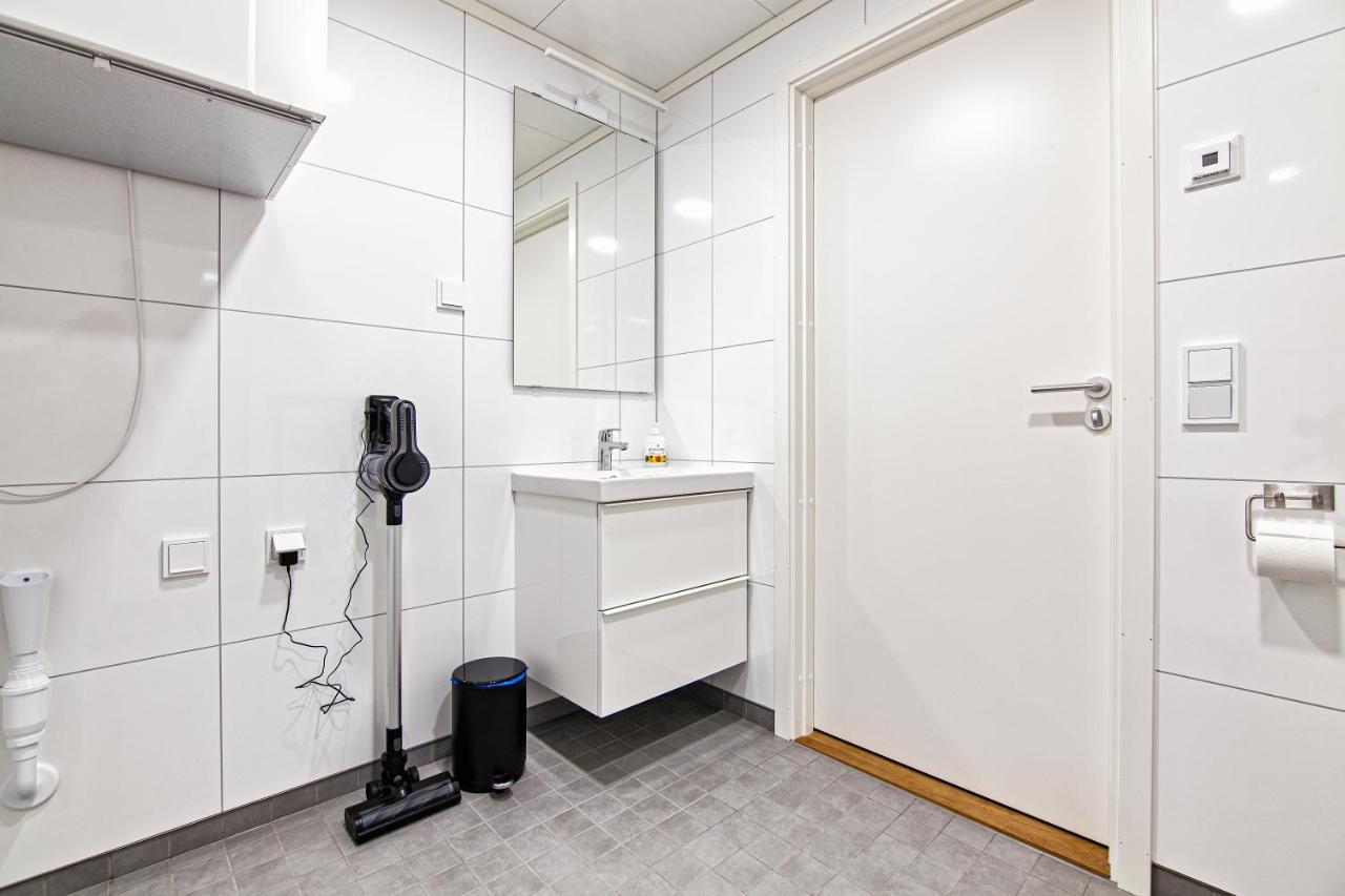 Stylish And Serviced Studio Apartment In Lofoten Svolvær Exterior foto